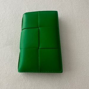 Bottega Veneta bifold leather wallet